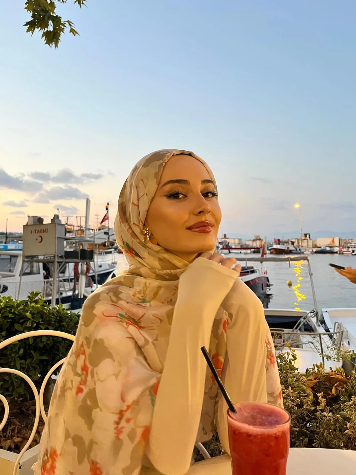 Esra - Sancaktepe Escort